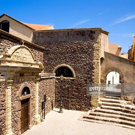 Casa Chiara Apartment Castelsardo Bagian luar foto