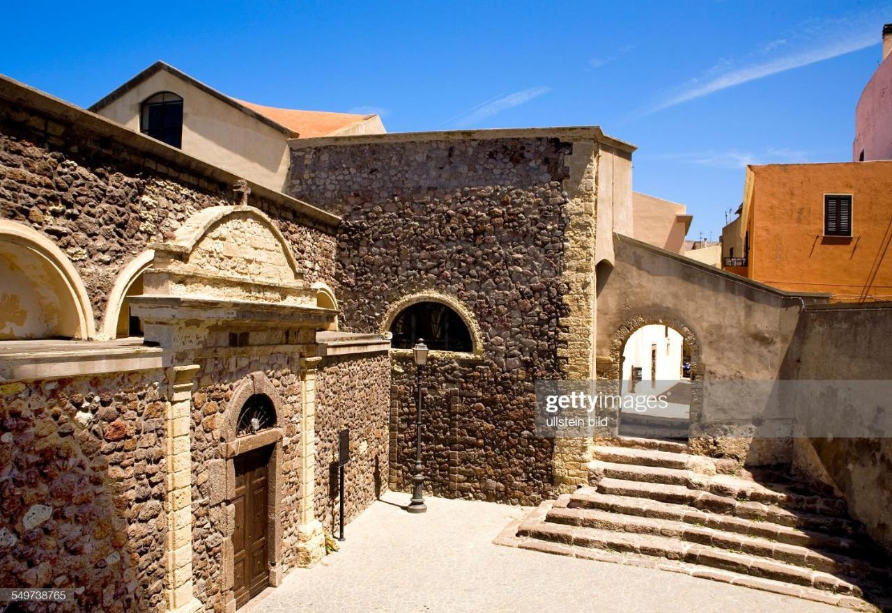 Casa Chiara Apartment Castelsardo Bagian luar foto