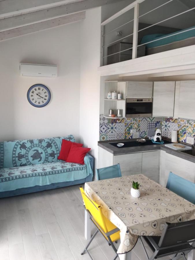 Casa Chiara Apartment Castelsardo Bagian luar foto